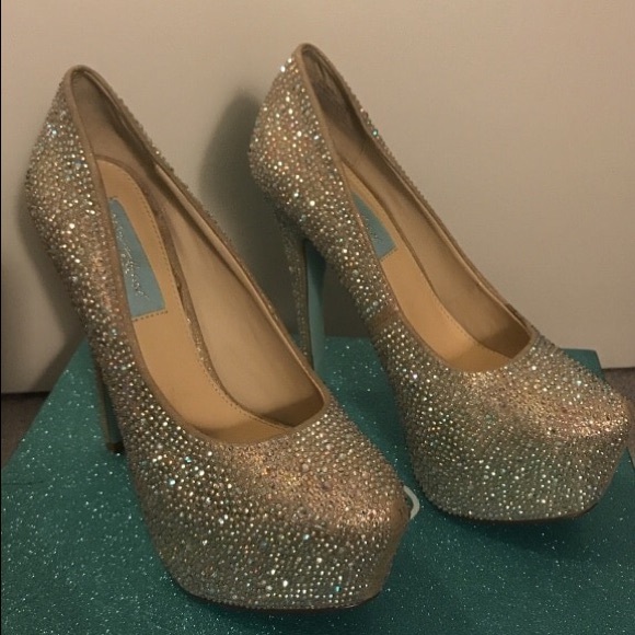 Champagne Betsey Johnson Wish Bridal Shoe Size 6.5 - Picture 7 of 8